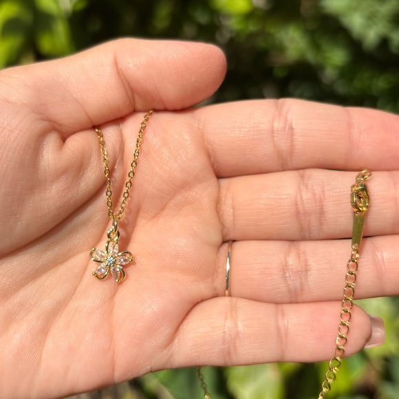 18K Gold Plated Diamond Flower Charm Necklace - Picture 7 of 9